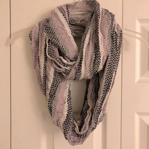 Women’s infinity scarf